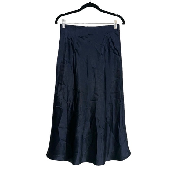 Quince washable navy silk skirt size small - Picture 3 of 5